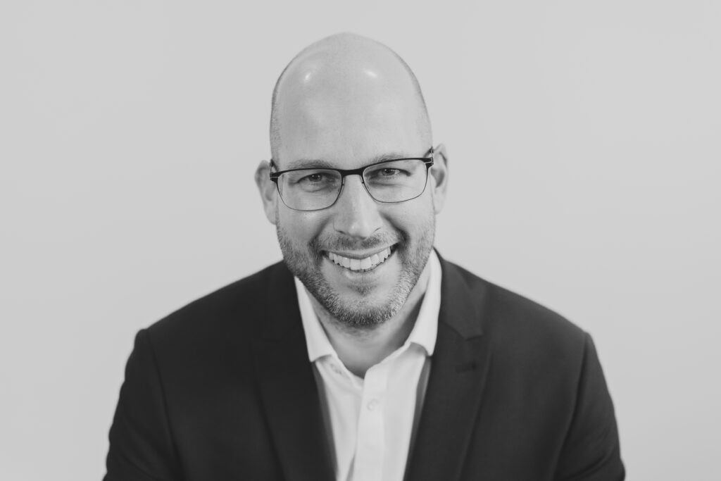 Simon Mayer-Ullmann. NeuroArchitekt. NeuroConsulting.