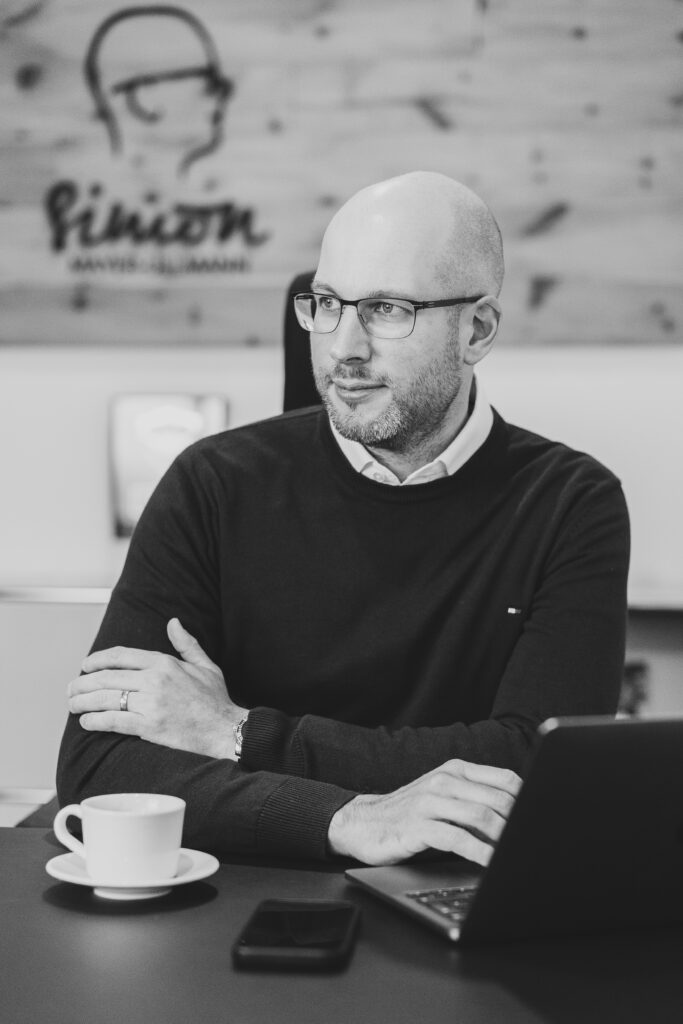 Simon Mayer-Ullmann. NeuroArchitekt. NeuroConsulting.